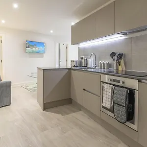  Apartment Linacre 11 - Modern 2 Bed Behind The Cathedral With Free Parking And Fast Wifi